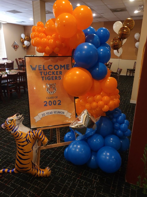Drop Off Balloon Décor